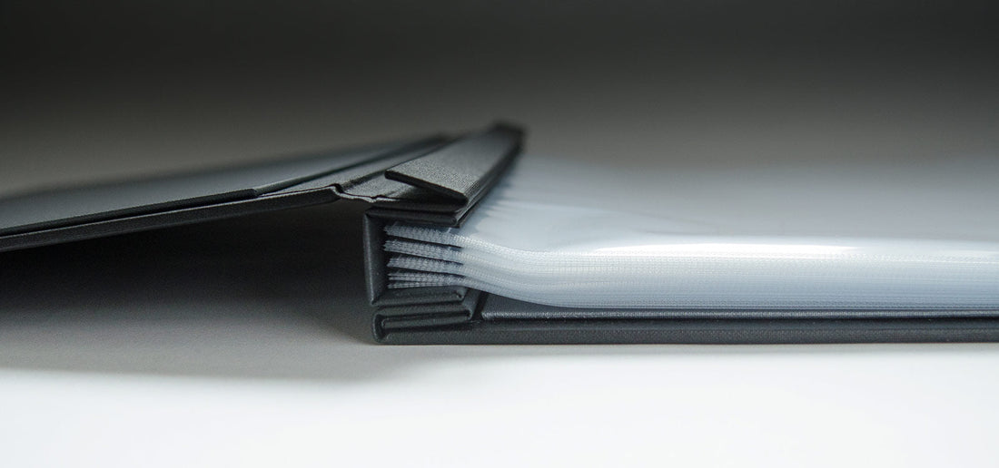 screw post portfolio binder with sleeves