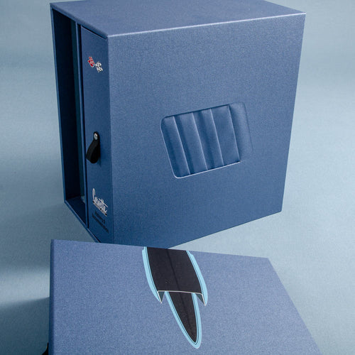 Custom made box and binder set in blue with fin effect for Corvette stingray car