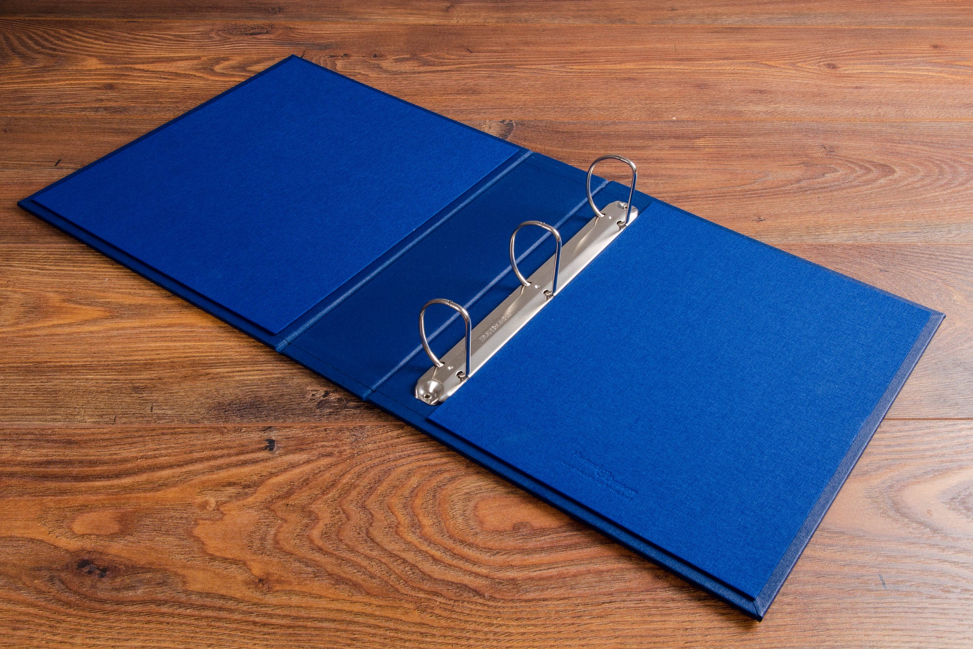 Customised A4 ring binder for businesses
