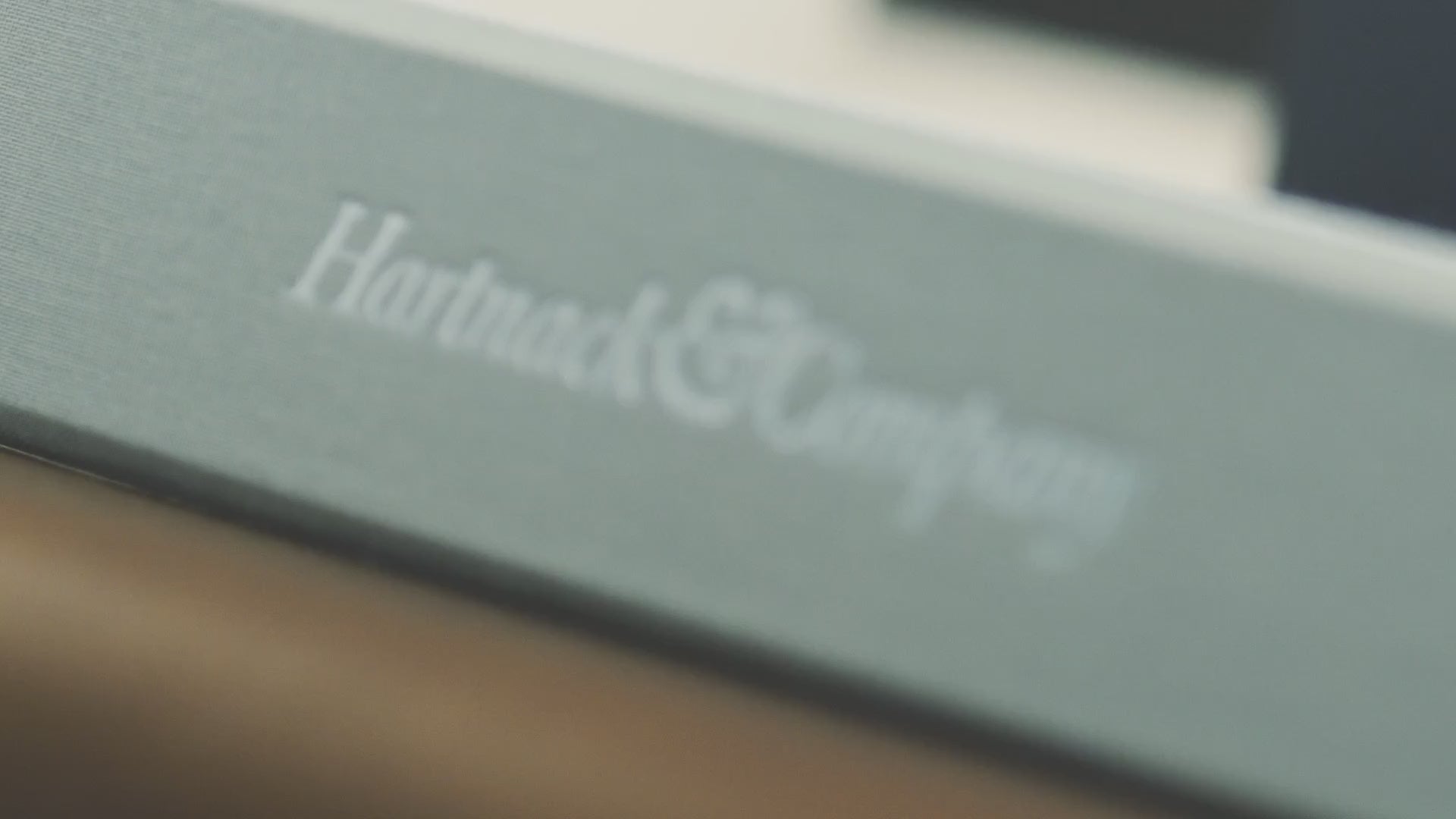 hartnack and company luxury hand crafted custom made bespoke ring binders, portfolio books, presentation binders and presentation boxes, menu covers. All hand made to the very highest quality and sold internationally